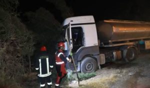 حادثه دلخراش در بزرگراه شهید شوشتری؛ واژگونی تریلی و برخورد با پراید ۲ کشته برجای گذاشت