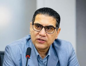 آماده سازی سه هزار تن آرد برای مراسم تشییع رهبر شهید